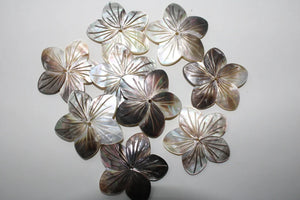 2PCS Natural Shell Carved Flower Pendant DIY Jewelry Making