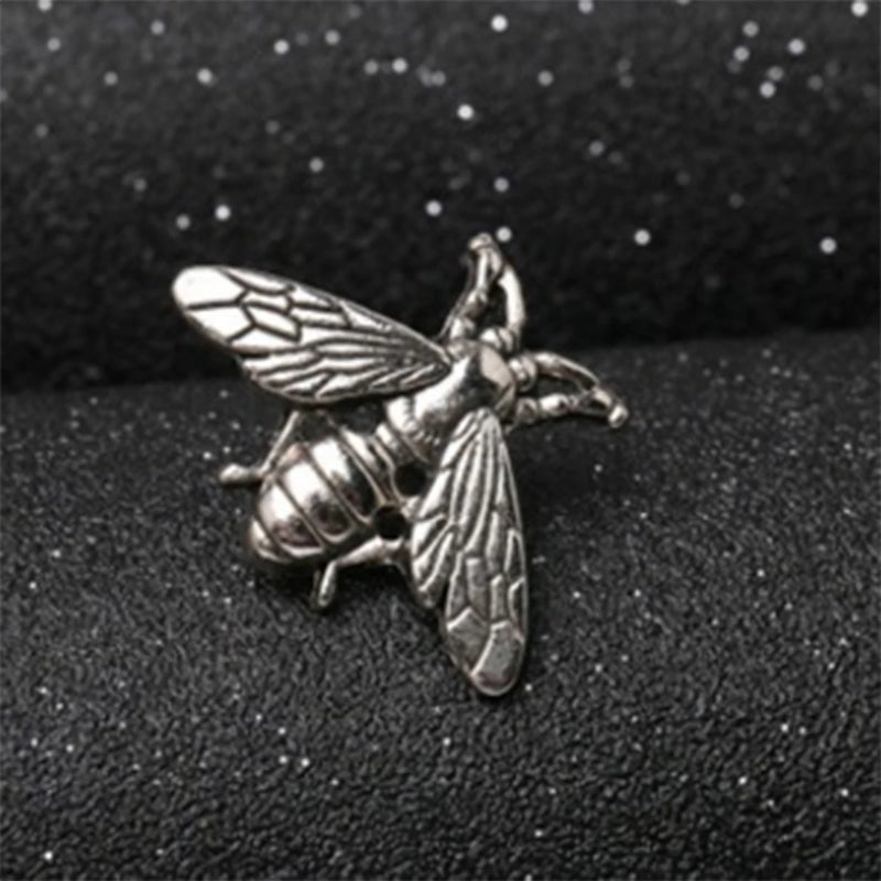 Retro Bee Metal Alloy Pin Clasp Brooch for Men Antique Silver 27mm X 20mm