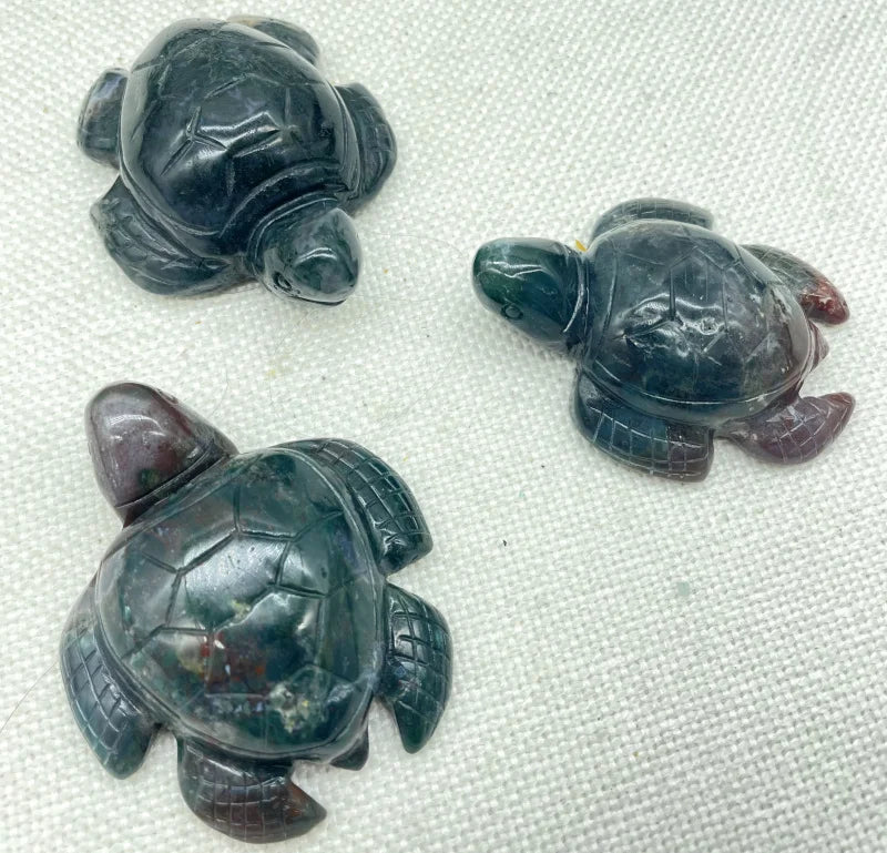 2Pcs Natural Gem Stone Quartz Crystal Lndian Agate Carved Sea Turtle Pendant