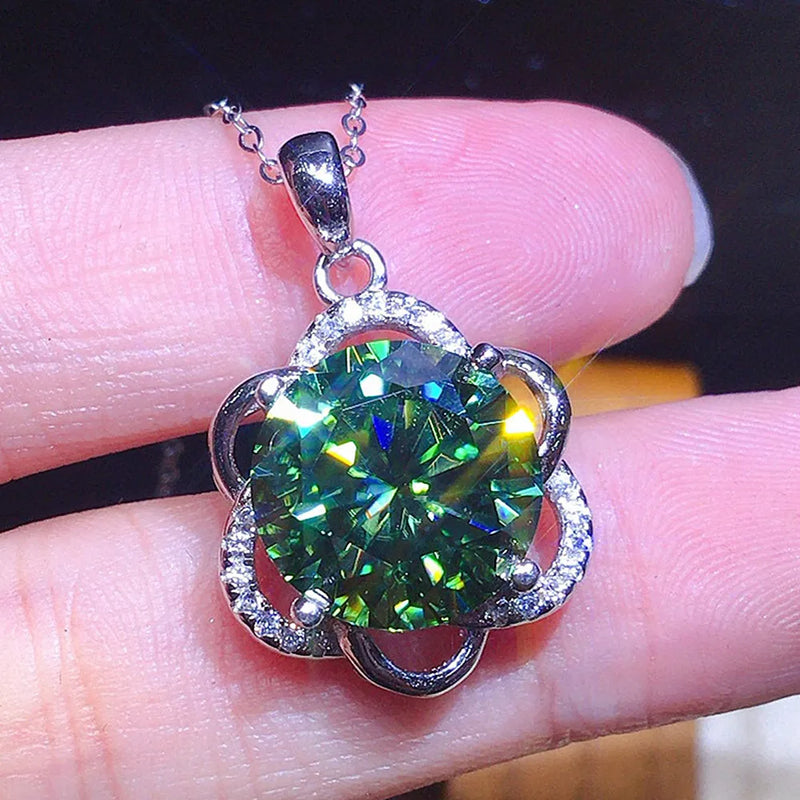 3 Carats Crystal Zircon Diamonds Flower Pendant Necklace
