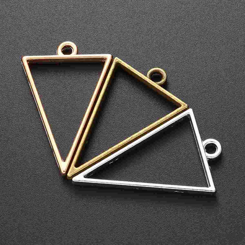 30 Pcs Necklace Set for DIY Resin Crafts Jewelry
