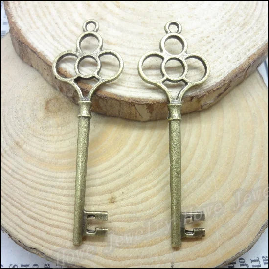 30 pcs Vintage Charms Key Pendant Antique bronze DIY Metal Jewelry Making
