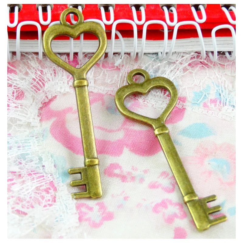 30PCS 50*18MM Antique Bronze Heart Key Charms Pendants DIY Jewelry Findings
