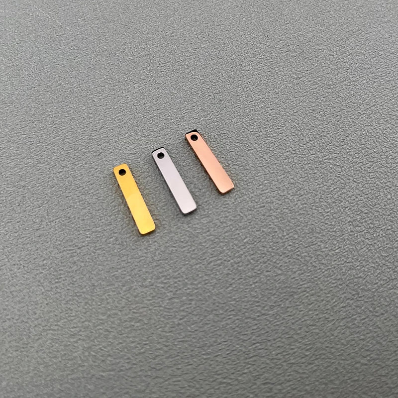 30pcs Stainless Steel Logo Tag Pendant for Necklace Jewelry Making
