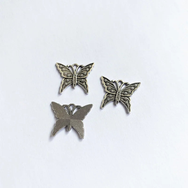 30pcs Butterfly Charms Tibetan Silver Pendant For DIY Women Necklace Jewelry