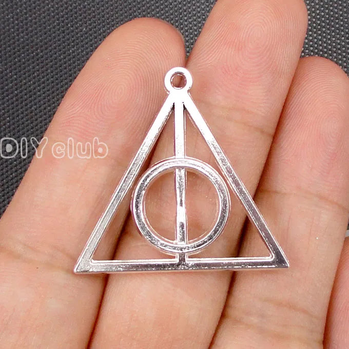 30pcs Silver Plated Triangle Charms Pendant 32X31mm