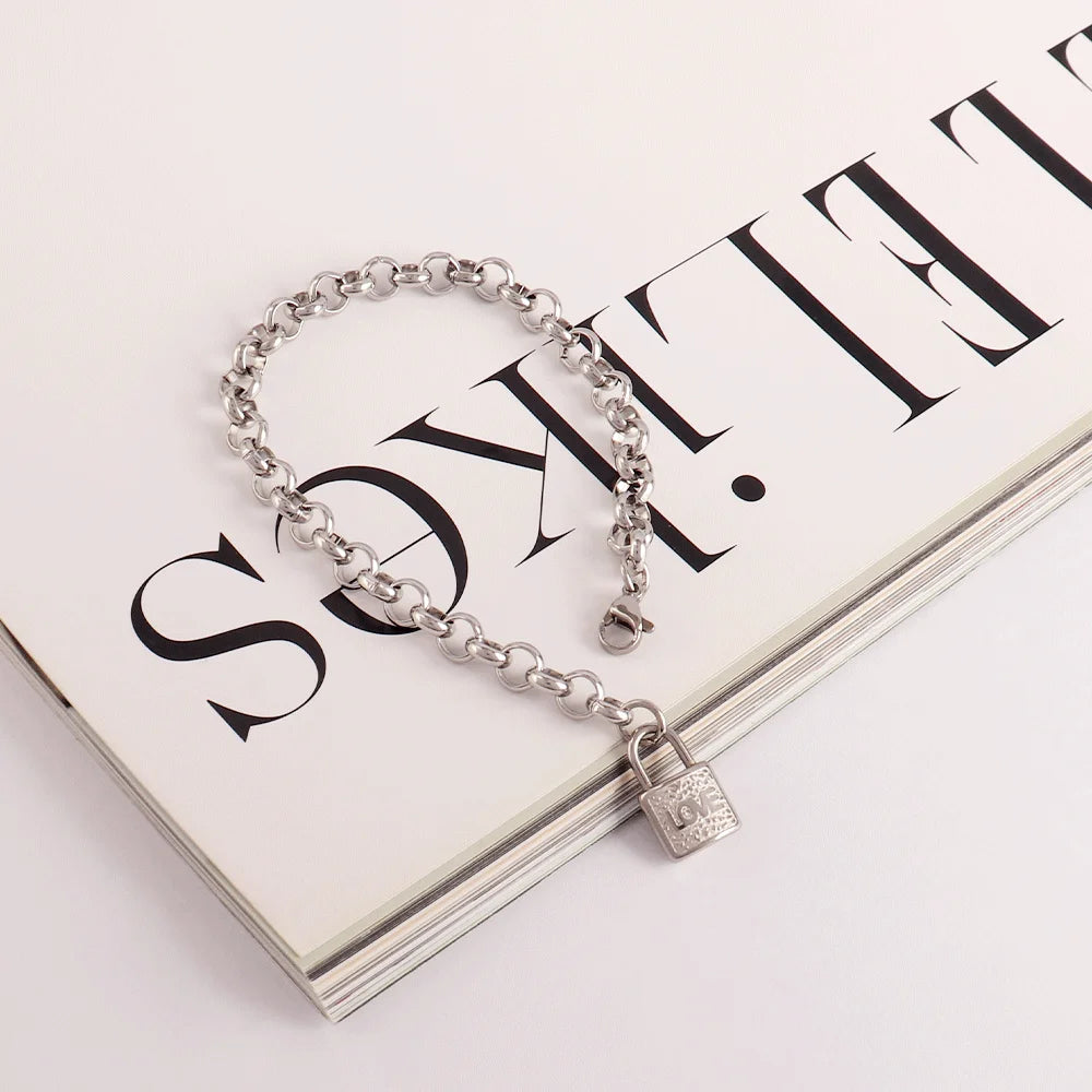 Vintage Heart Pendant Chain Bracelet 316L Stainless Steel Lock Charms Jewelry