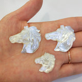 2Pcs Natural Mother Shell Horse Charms Jewellery Making Pendants