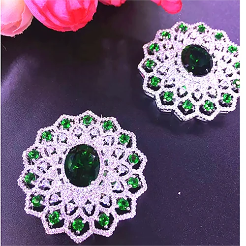 39MM Women's Zircon Flower Sweater Chain Necklace Sunflower
