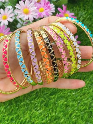 Colorful Enamel Triangle Pattern Bangle Bracelets Set