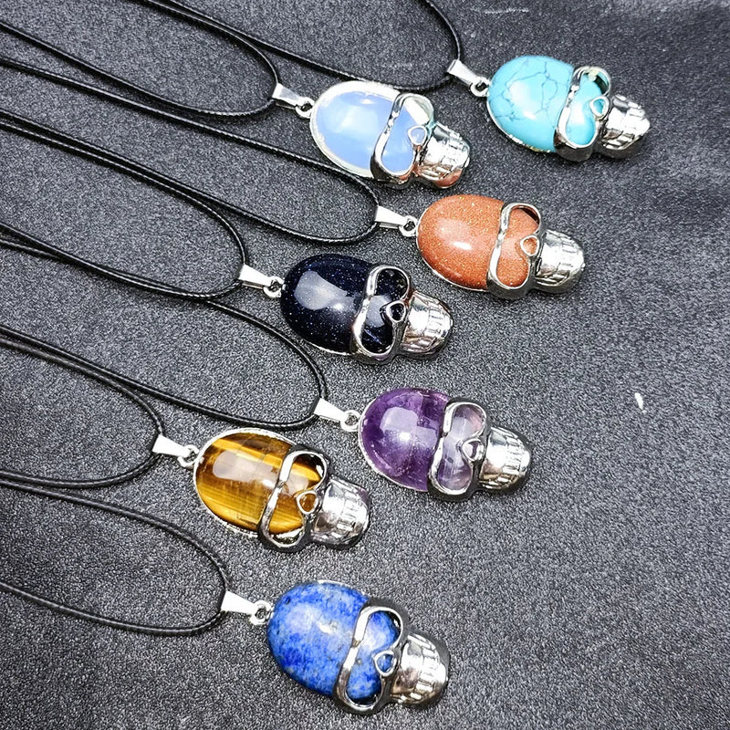 Natural Turquoises Stone Skull Necklace Pendant Halloween Jewelry