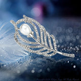 Crystal Pearl Leaf Alloy Diamond Brooch Pins for Women