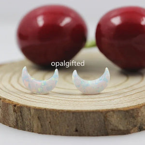 (3pcs/lot) Synthetic Fire Opal Moon Opal Charm 8x11mm Half Moon Pendant