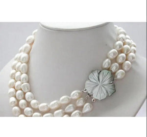 Elegant Rice Freshwater Cultured Pearl Necklace