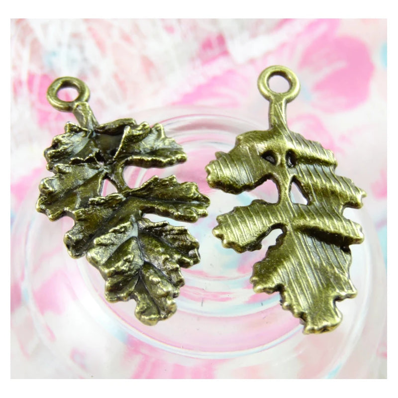 40pcs Retro Leaf Charm Antique Bronze Plated Necklace Pendants DIY Jewelry