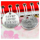 40pcs Antique Silver/Bronze Never Give Up Plate Charms Pendant 20MM