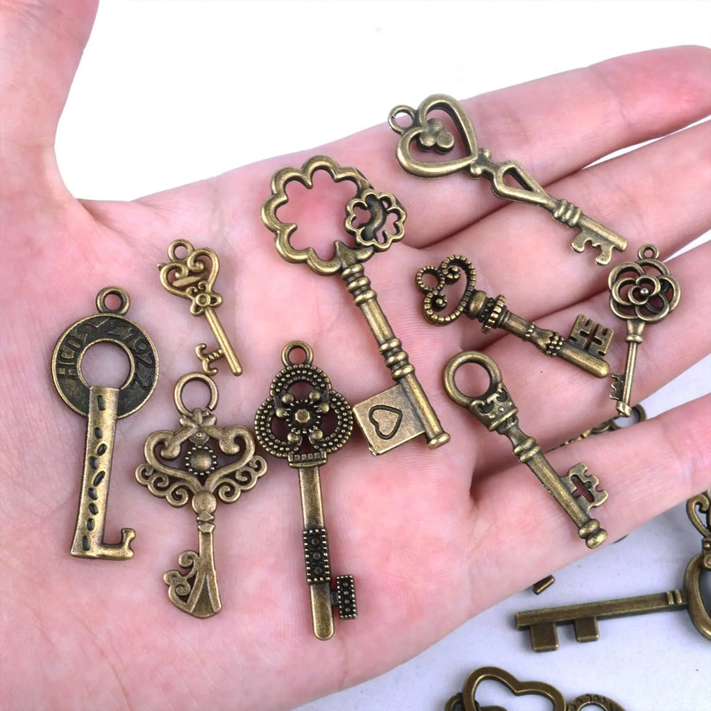 40pcs Vintage Alloy Skeleton Key Charms for DIY Jewelry Making Craft Supplies