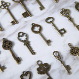 40 Vintage Antique Skeleton Keys Pendant DIY Jewelry Finding