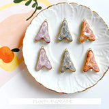 4pcs Resin Broken Shellfish Tail Pendant Jewelry DIY Accessories