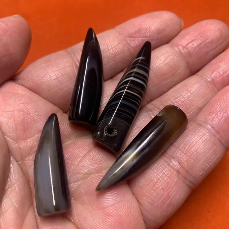 4pcs Agate Beads Wolf Tooth Shape Brown Taki DIY