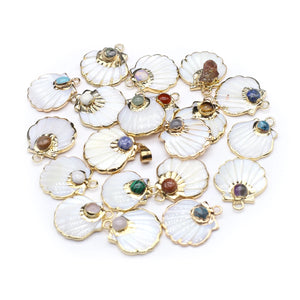 5 Pcs Scallop Shape Natural Shell Pendants for Jewelry Making