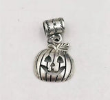 50 pcs Vintage Mix Skull Skeleton Party Halloween Accessory Bracelet Necklace