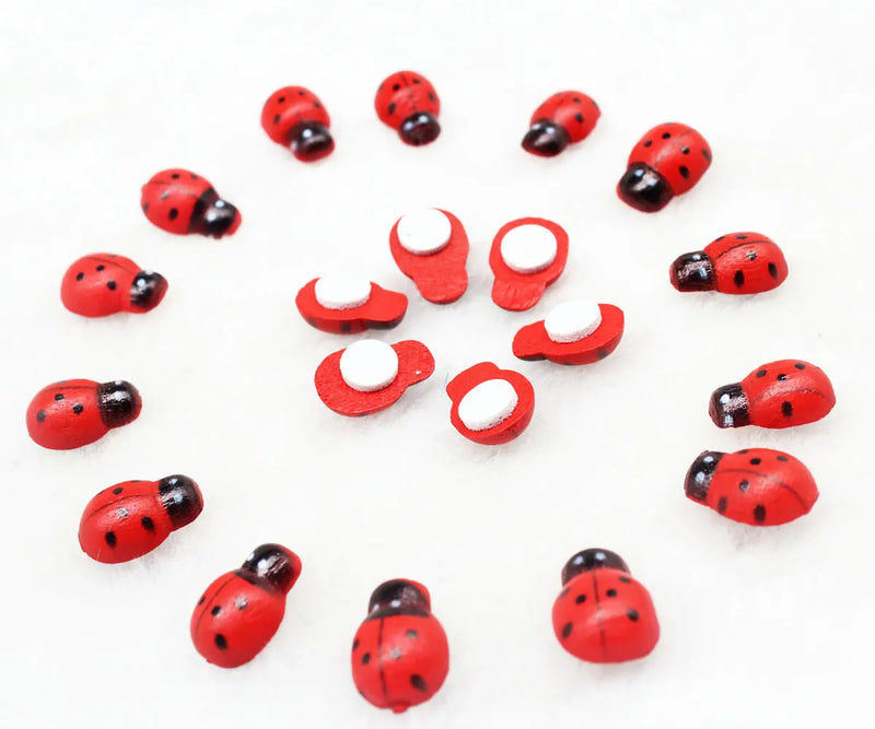 500pcs Hand Painted Wood Ladybug Craft Ornament 15mm Adhesive Beads