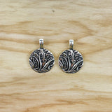 50Pcs/Lot Tibetan Silver Flowers Plants Round Charms Pendants