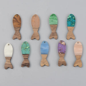 50Pcs Wood Resin Fish Pendants For DIY Jewelry Making