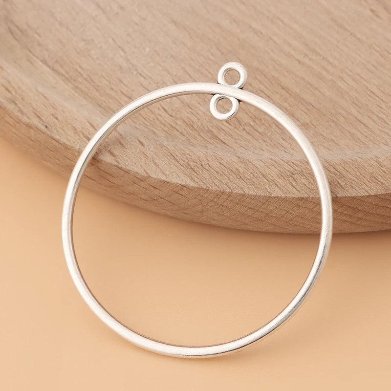 50pcs Tibetan Silver Circle Charms Pendants for Earring Making