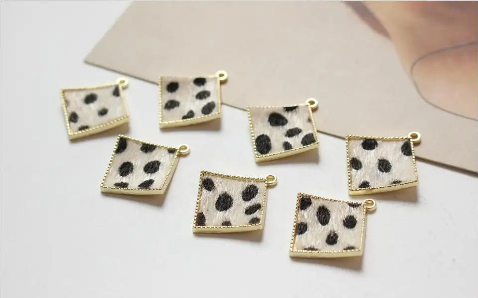 50pcs Leopard Pattern Fabric Core Alloy Floating Locket Charms DIY Jewelry