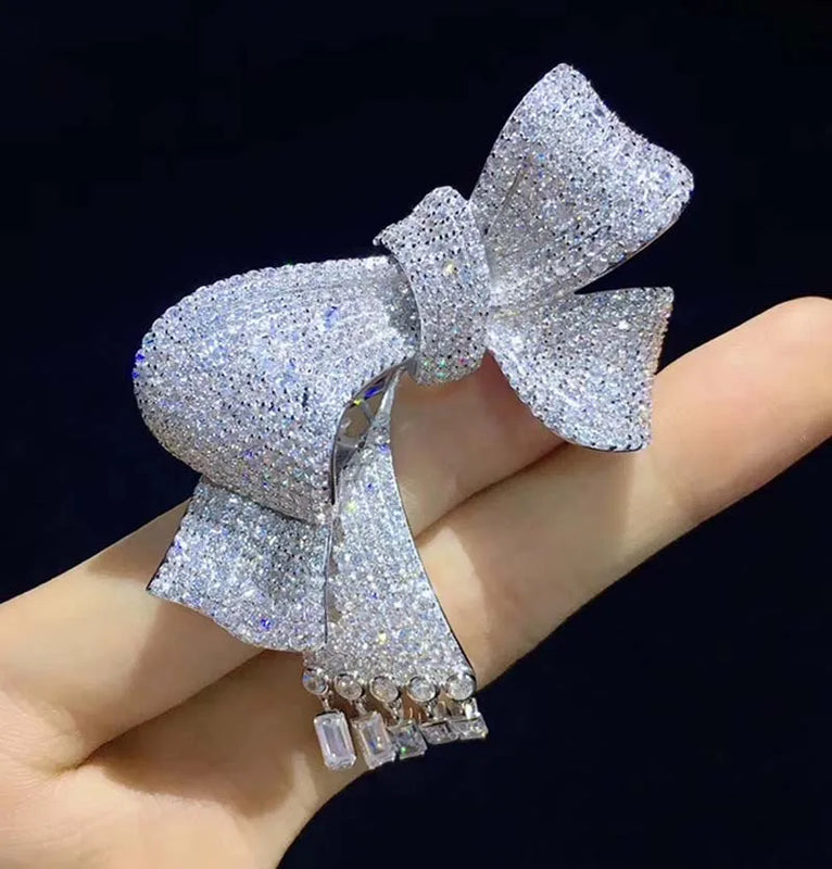 Women's High Quality Pearl Bracelet Buckle with CZ-inlaid Bow