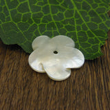 5pc 20mm Carved Mother Of Pearl Flower Plum Blossom Loose Beads