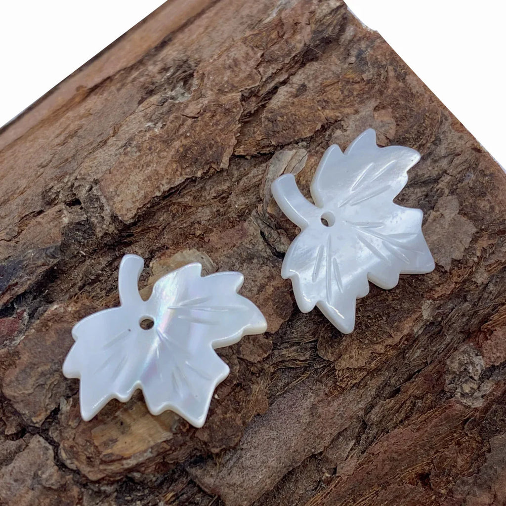 5pcs Natural Shell Leaf Pendants 14x15mm DIY Necklace Earrings Accessory