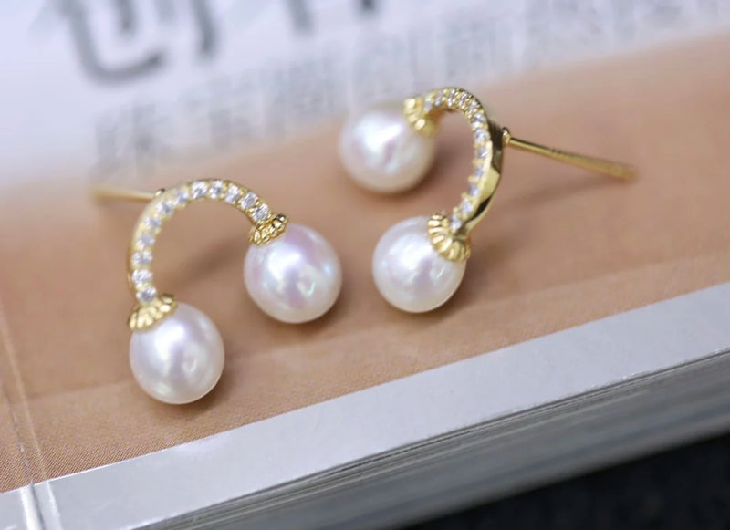 Natural Freshwater Pearl Stud Earrings