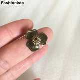 60 pcs 3 Leaves Flower Bead Caps 17mm Brass Stamping Gold Silver Bronze