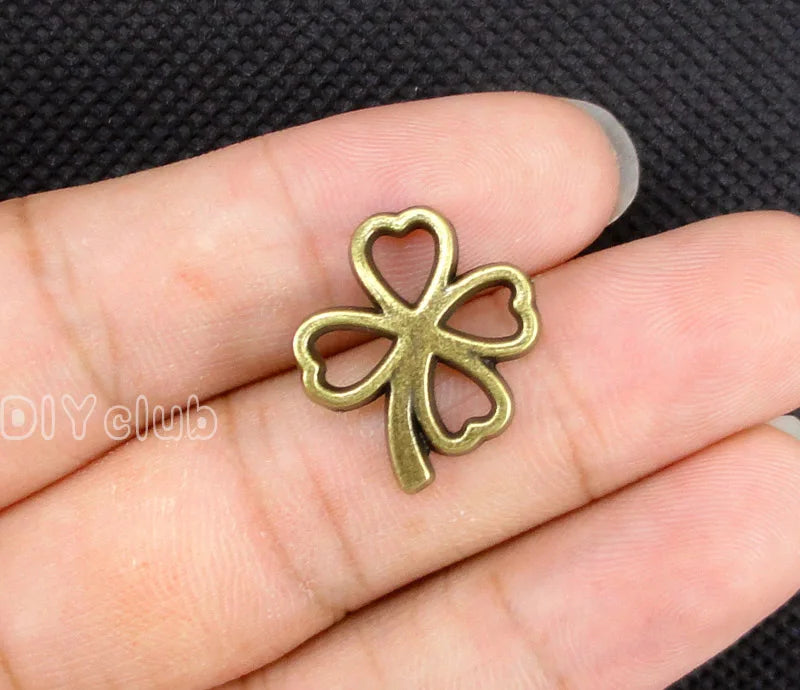 60pcs Antique Bronze Four Leaf Clover Charms Pendant