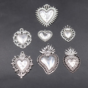 7pcs Mix Mexican Style Large Catholic Sacred Heart Amulet Pendants