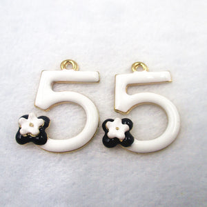 8pcs Flower Number Five 5 Enamel Charms for Jewelry Making