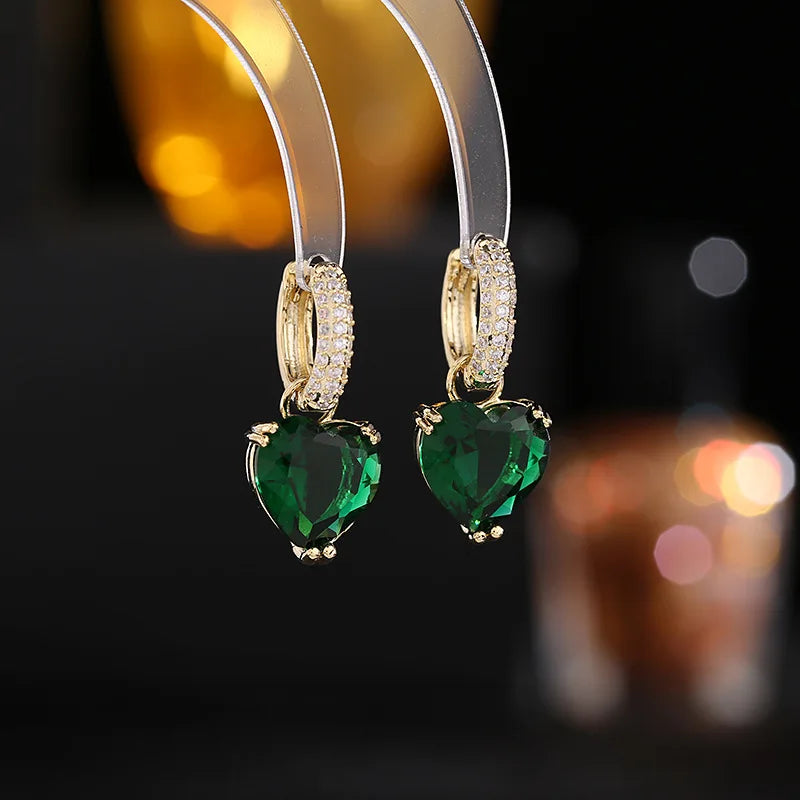 Sweet Temperament Earrings: Heart Shaped Clasp