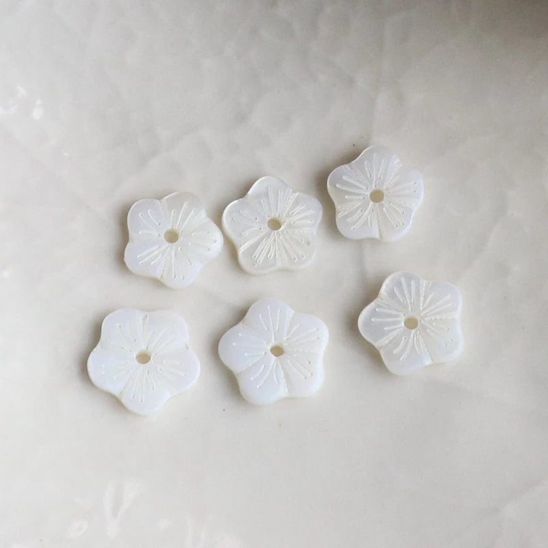 Natural Freshwater Shell Flower Earring Beads Jewelry 80Pcs
