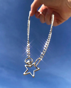 90s Star Hollow Metal Pendant Necklace