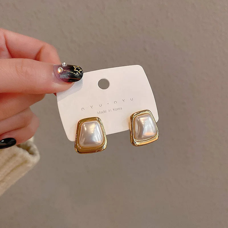 French Geometric Pearl Earrings Retro Style Silver Needle