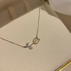 925 Silver Moonstone Cats Eyes Flower Necklace for Women