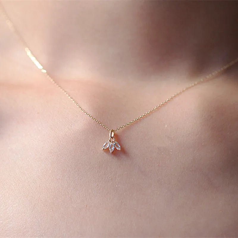 925 Silver Plated Crystal Clover Pendant Chain Necklace