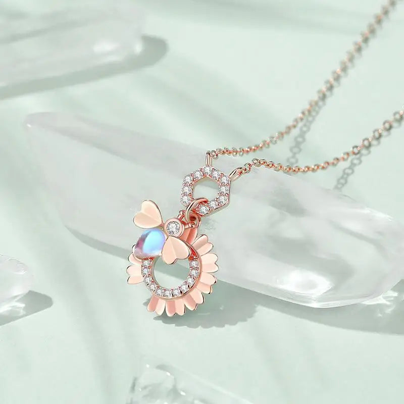 925 Silver Daisy Flower Bee Moonstone Pendant Necklace Women