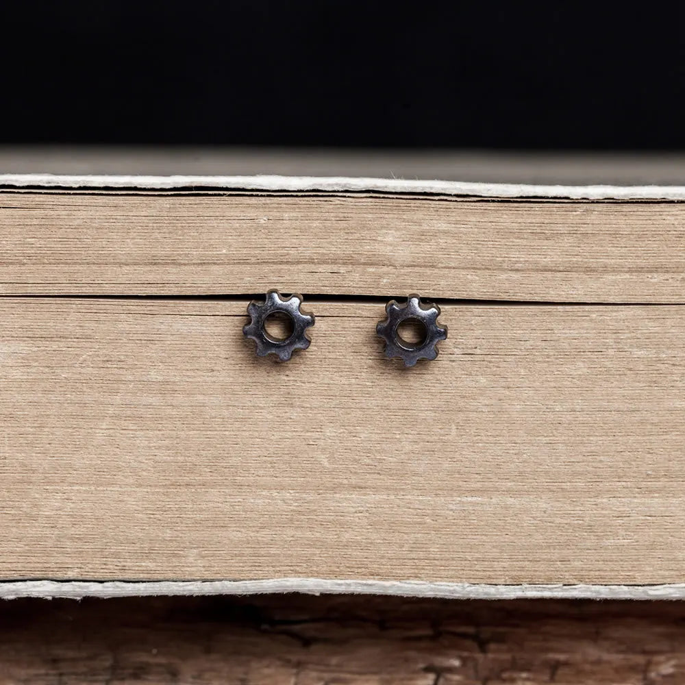 925 Sterling Silver Gear Stud Earrings Punk Vintage Jewelry