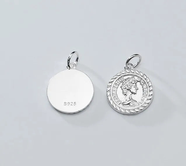 925 Sterling Silver INS Queen Image Round Charms Necklace Earrings