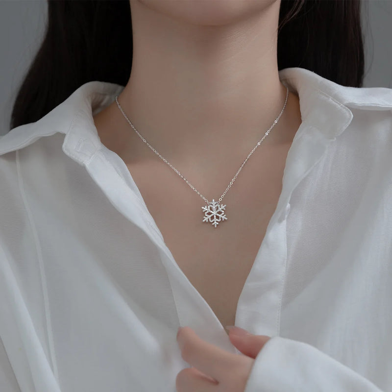925 Silver Necklace Diamond Snowflake Bell Buckle Short Chain Ladies Gift