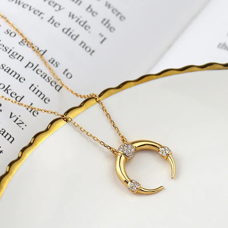 925 Sterling Silver Moon Shape Necklace Round Jewelry